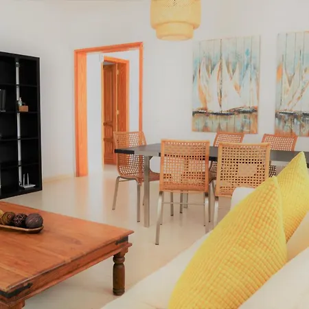 Grand Famara Puerto del Carmen (Lanzarote)